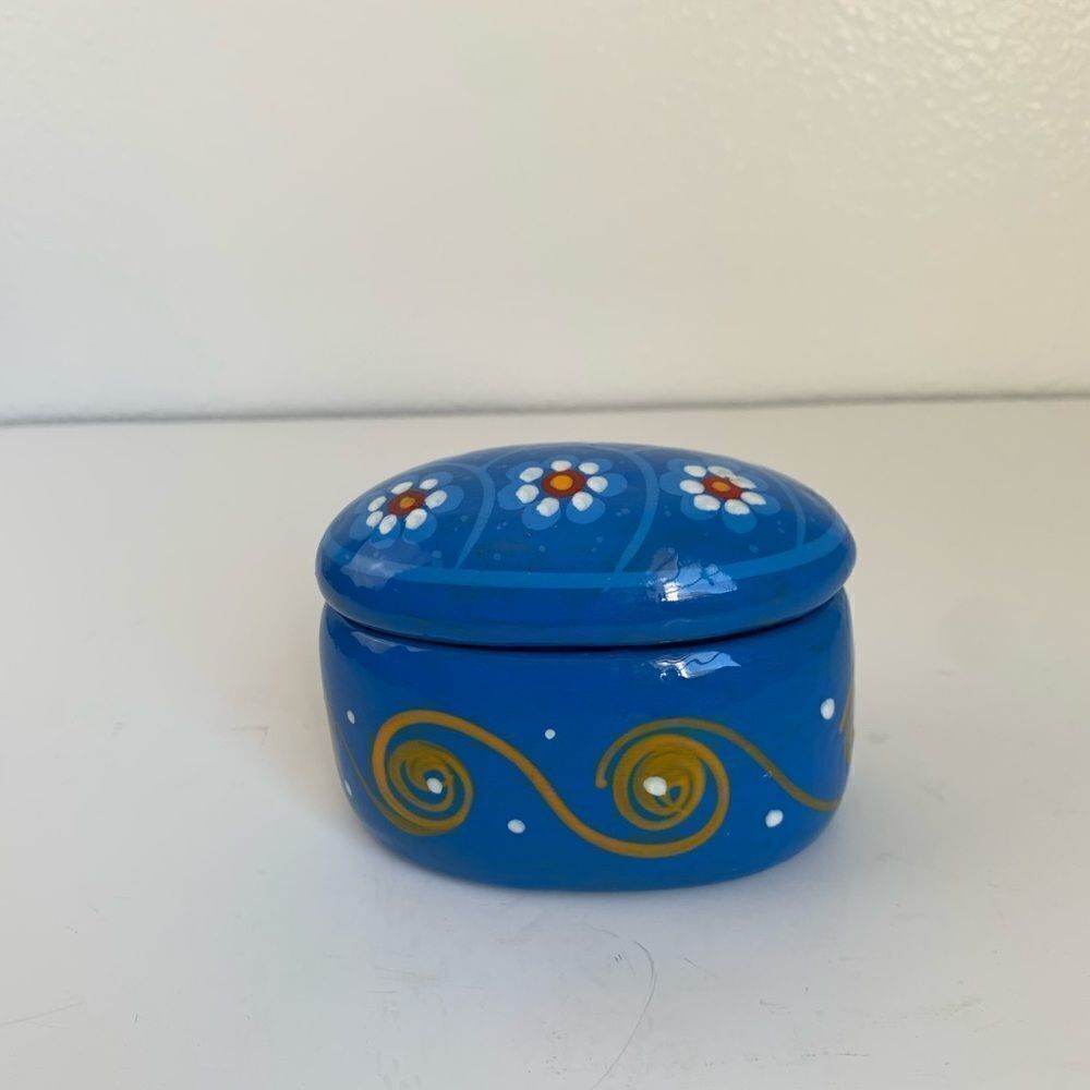 Hand painted Red Ware Trinket Box‎
